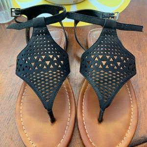 Ladies sandals-size 8